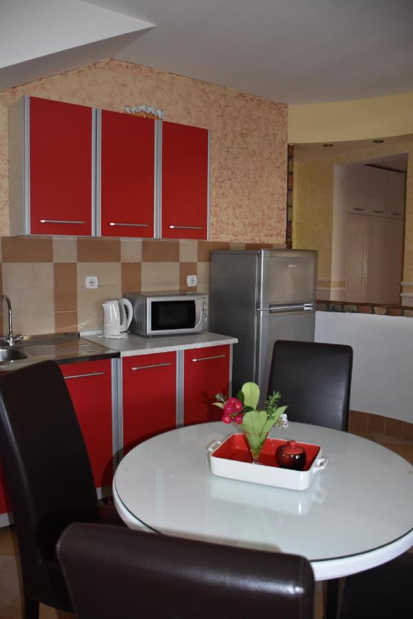 Apartments Scepanovic Tivat Exterior photo